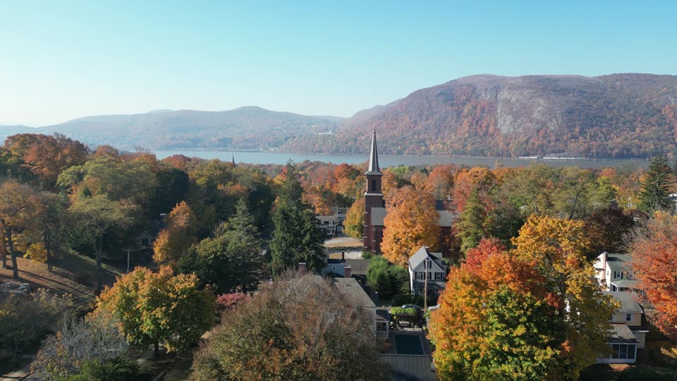 Ascending in Cold Spring towards West Point