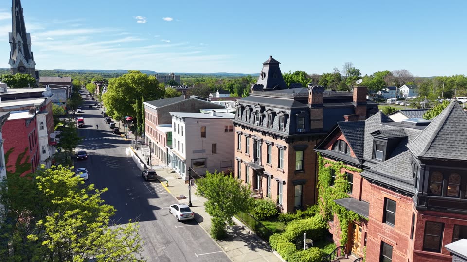 Ascending on Warren Street in Hudson