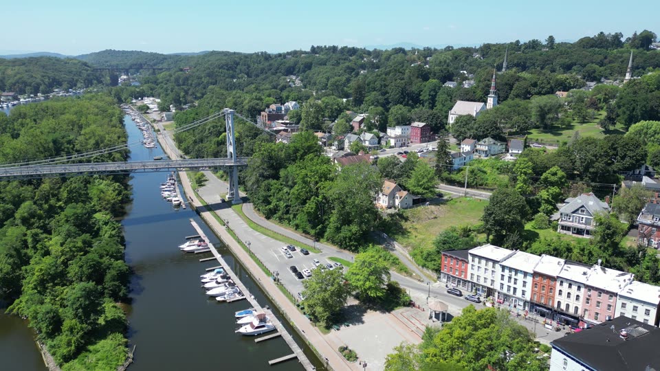 Descending over the Rondout