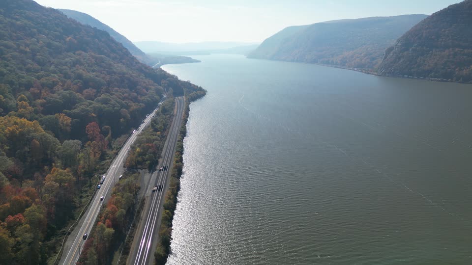 Downriver by the train tracks near Breakneck