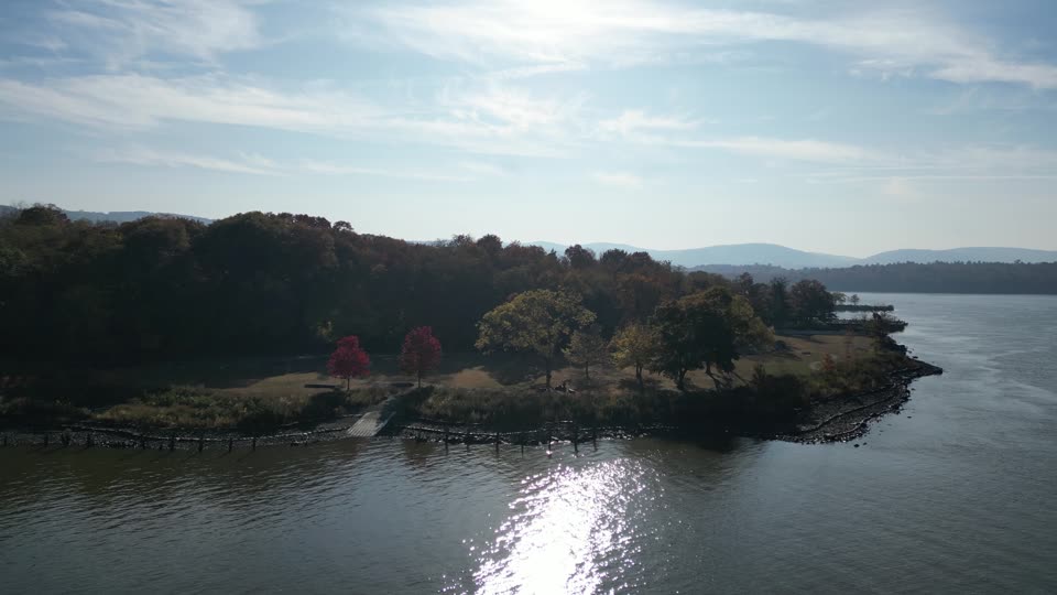 Fly over Dockside Park in Cold Spring