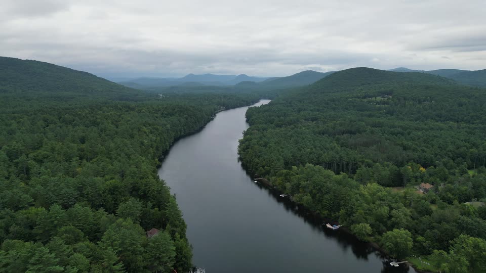 Flying over the upper Hudson