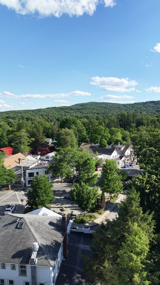 Flying through downtown Woodstock