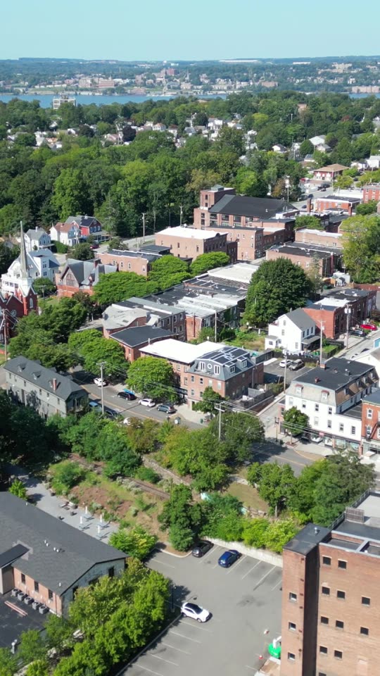 Flying towards lower Main Street (vert)