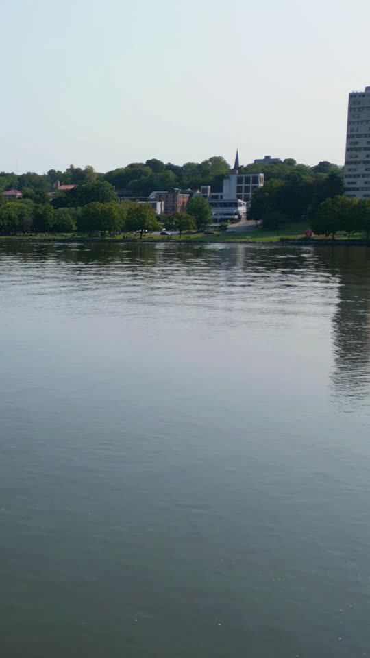 Flying towards the Poughkeepsie waterfront (vert)