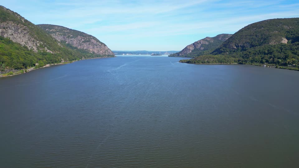 Flying upriver from near Cold Spring