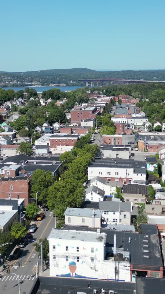 Lowering from over Beacon (vert)