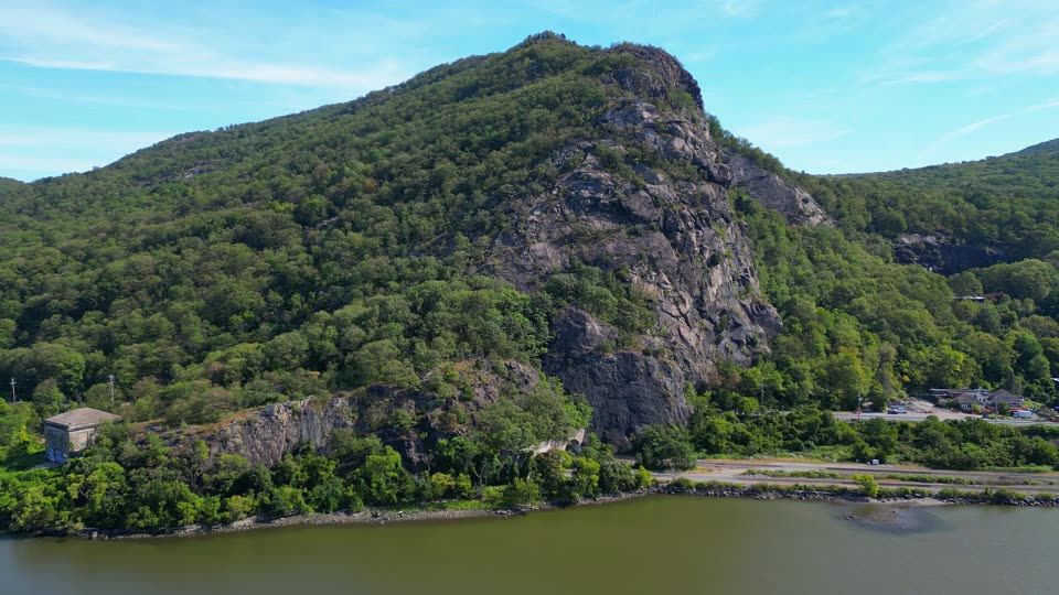 Orbiting Breakneck