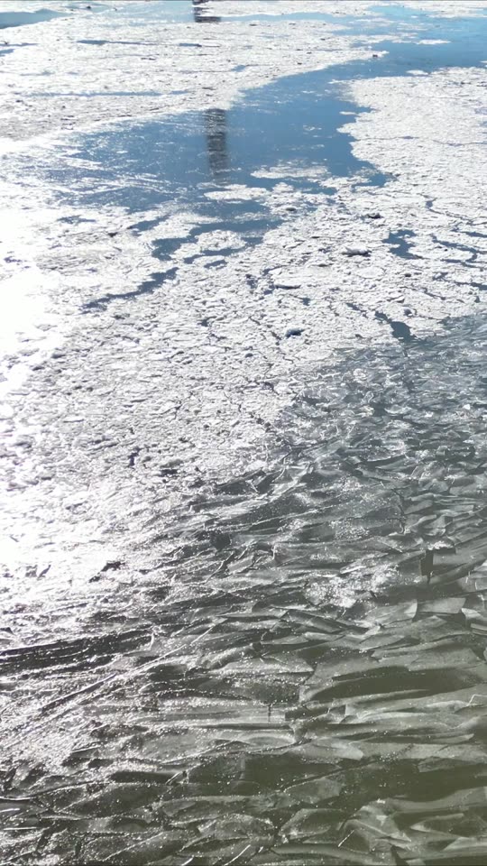 Over the icy Hudson towards the Mid-Hudson Bridge (vert)
