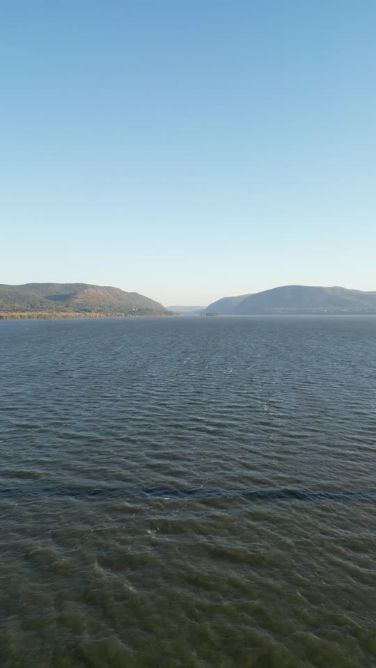 Gliding over the water off Newburgh