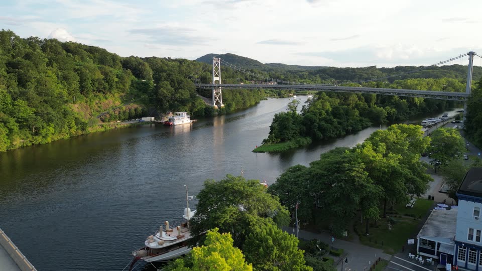 Panning down towards a boat on the Rondout