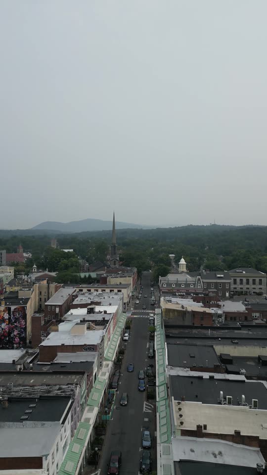 Panning down towards Wall Street in Kingston (vert)