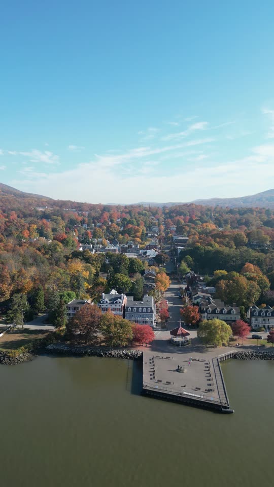 Pull back and orbit from Cold Spring Pier