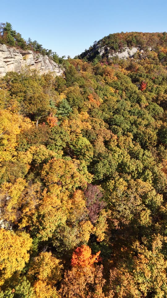 Flying towards a gap in Shawangunk Ridge towards the Catskills