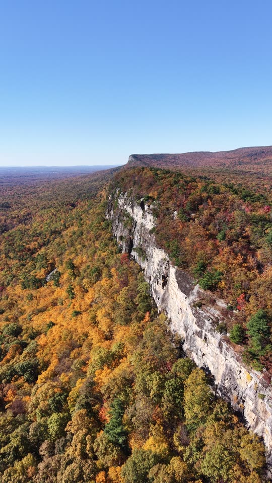 Flying alongside Shawangunk Ridge