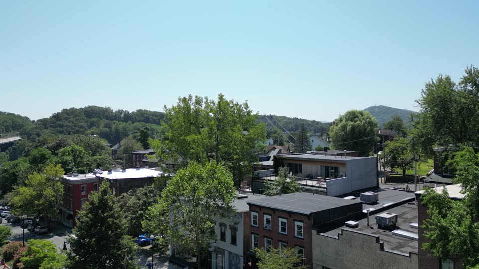 Rising above the upper Rondout