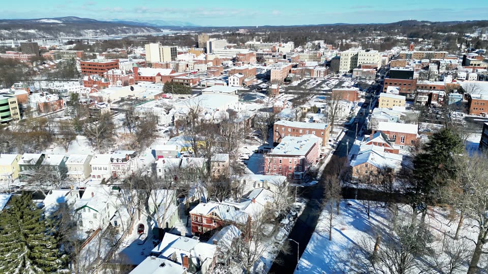 Towards downtown Poughkeepsie in winter