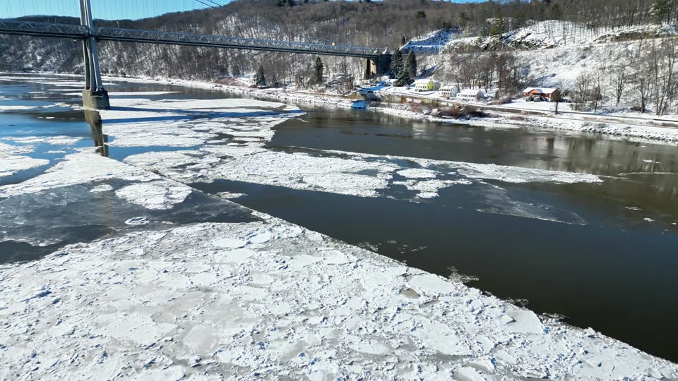 Towards the Mid-Hudson Bridge over the icy Hudson
