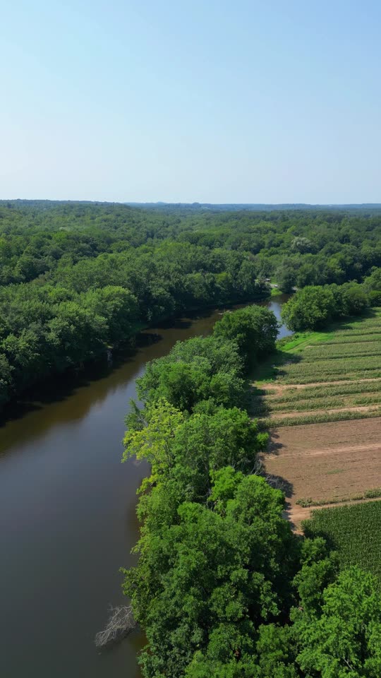Turning above the Wallkill River towards the Shawangunk Ridge