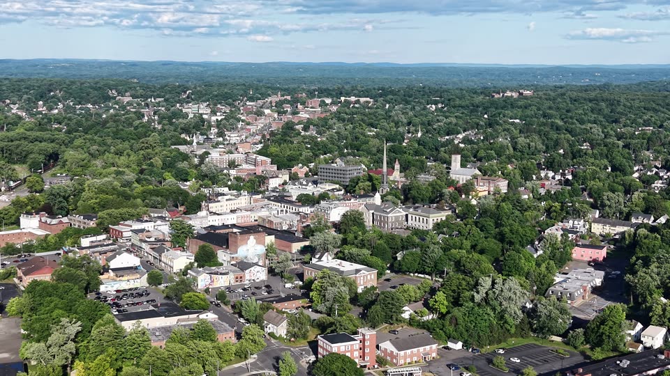 Zoomed orbit of uptown Kingston horiz